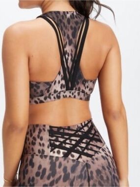 Fabletics Set Power Hold Sports Bra & Leggings 7/8 Length Pant